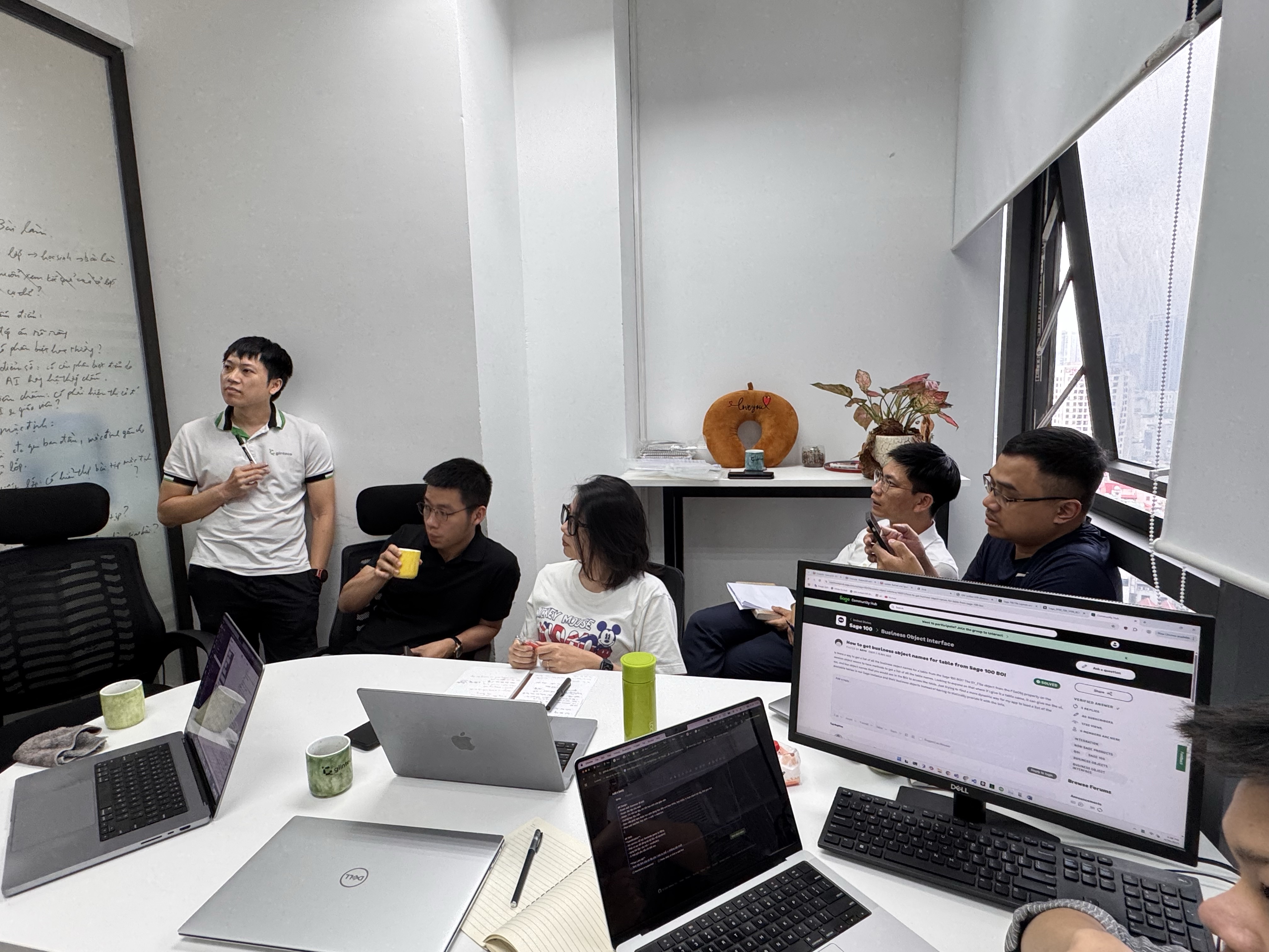 gặp gỡ khách hàng của chúng tôi